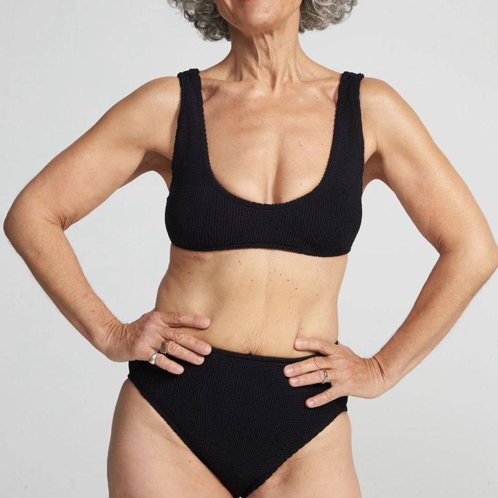 Youswim Eva Suit in Black (Stretch I - US 2-14)